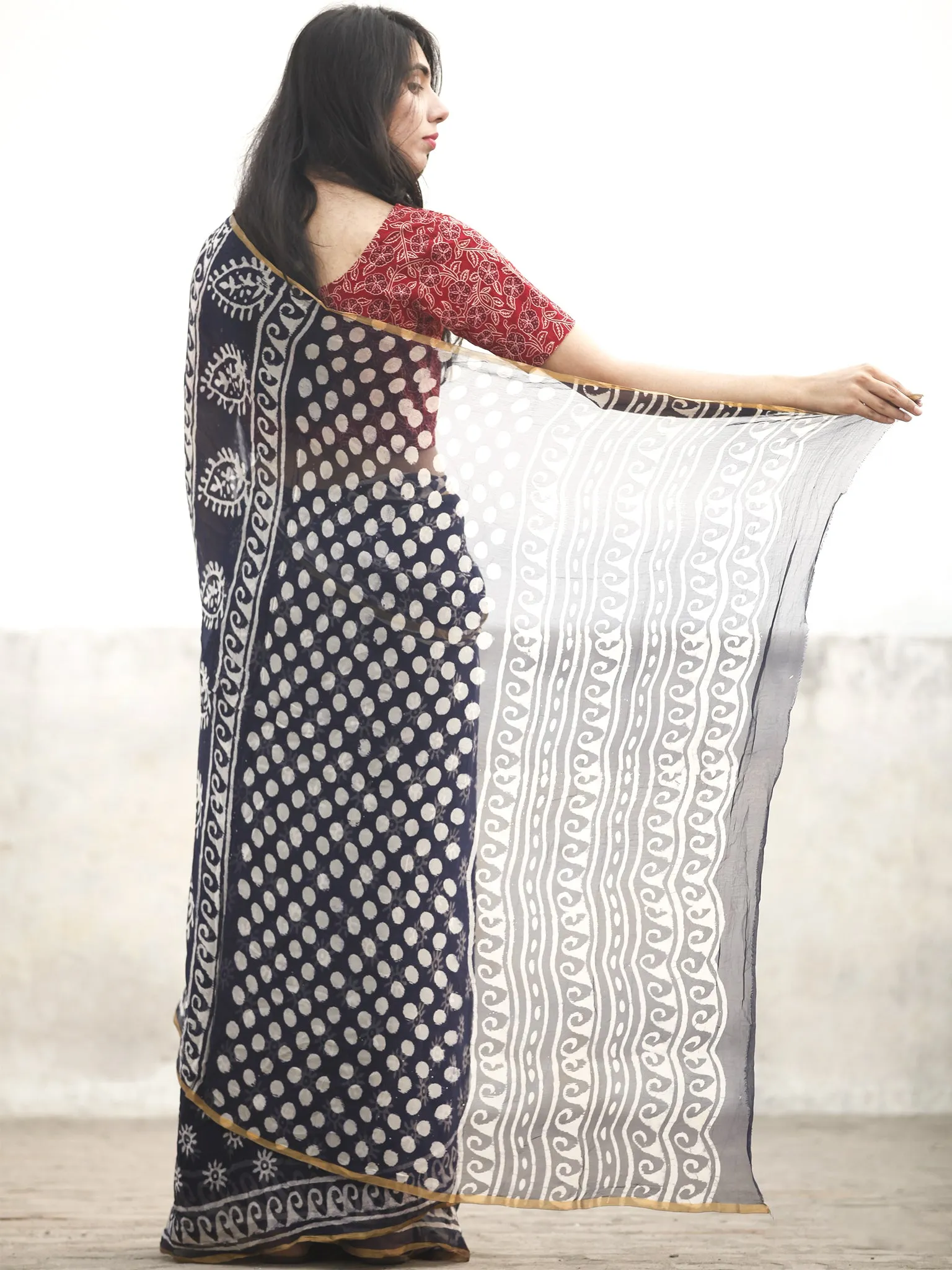 Navy Blue White Hand Block Printed Chiffon Saree With Zari Border - S031702604
