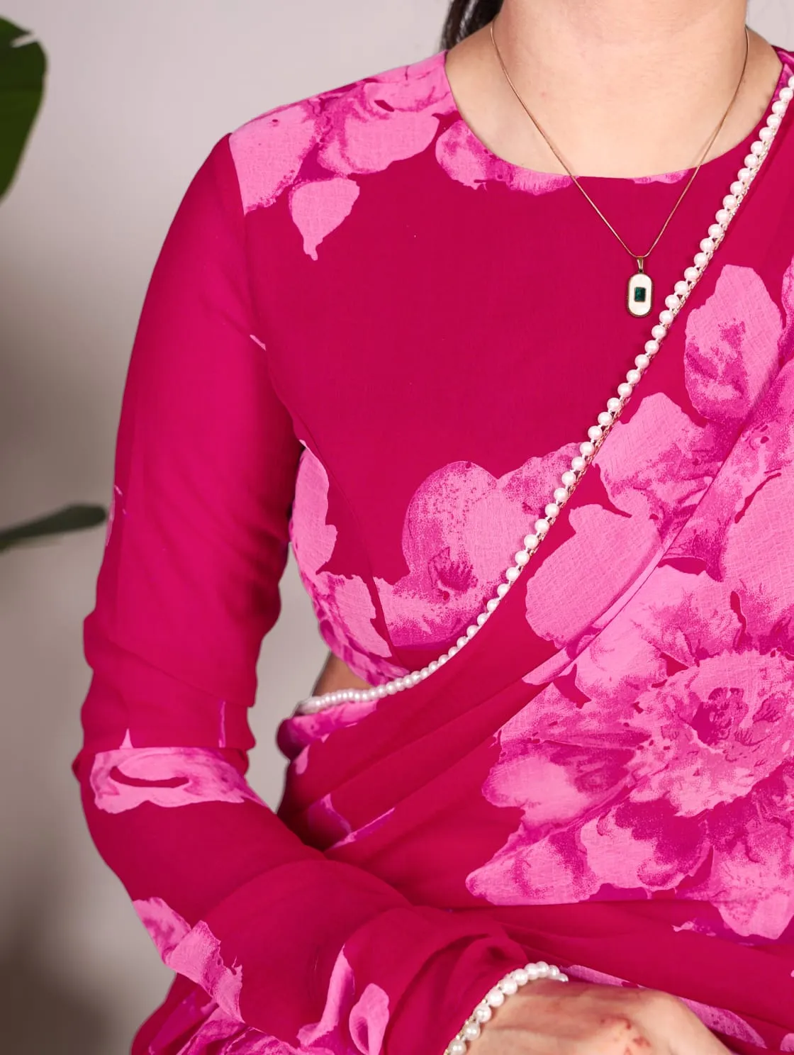Pink Pure Chiffon Foral Printed Pearl Lace Border Chiffon Saree