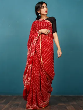 Red White Hand Block Printed Chiffon Saree with Zari Border - S031702804
